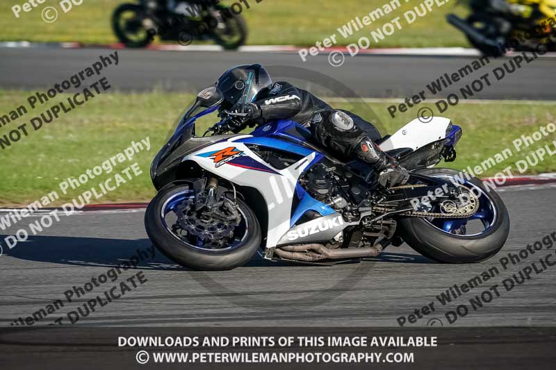 donington no limits trackday;donington park photographs;donington trackday photographs;no limits trackdays;peter wileman photography;trackday digital images;trackday photos